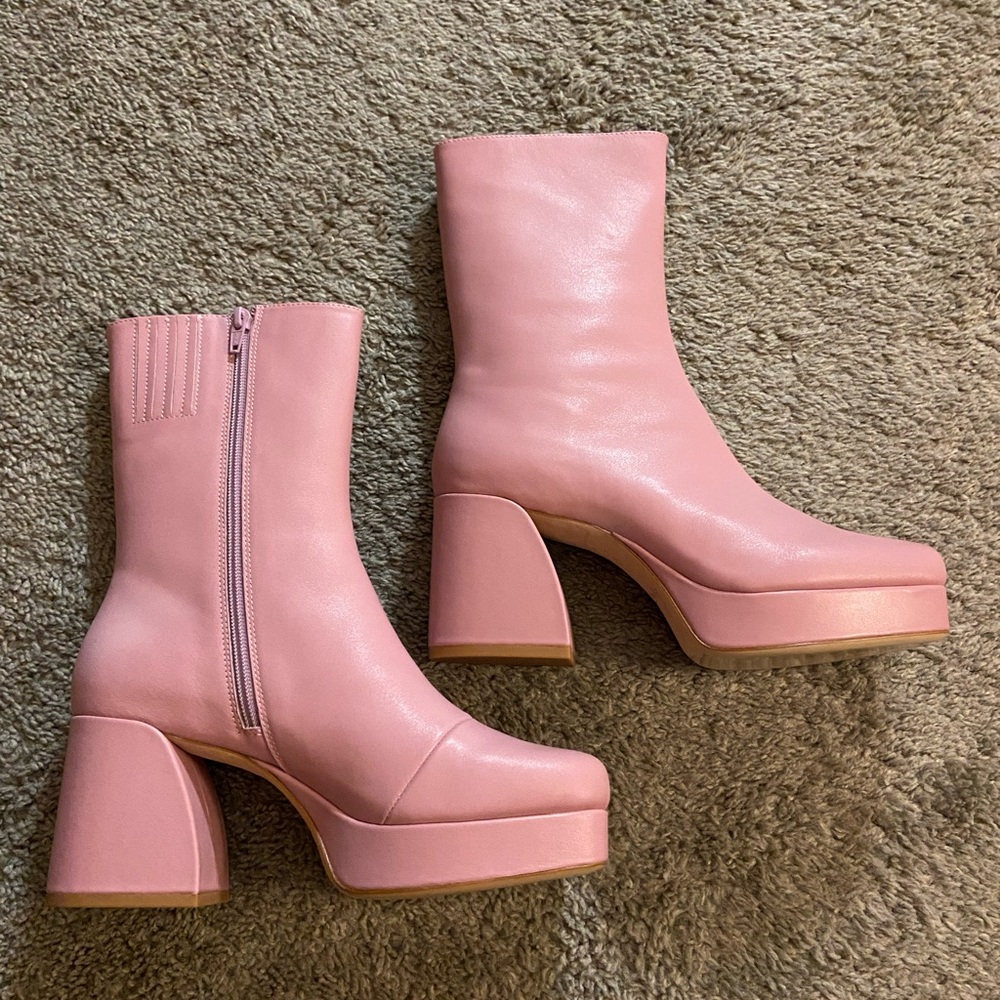 Charlotte Stone Platform Booties, size 9